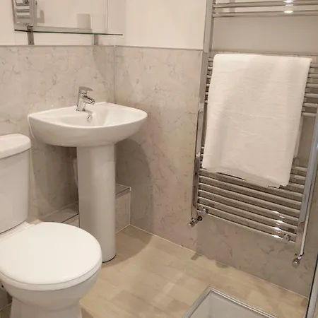 289a Gloucester Road *
