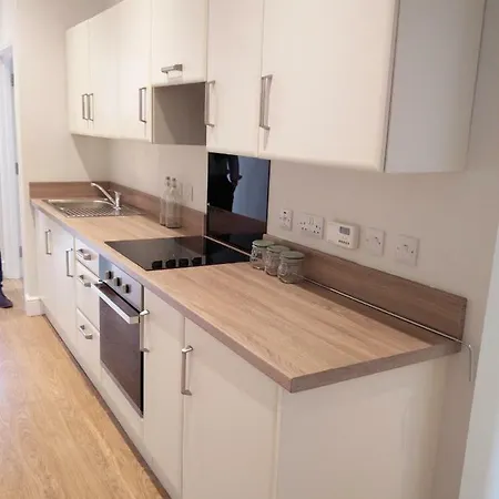 289a Gloucester Road *
